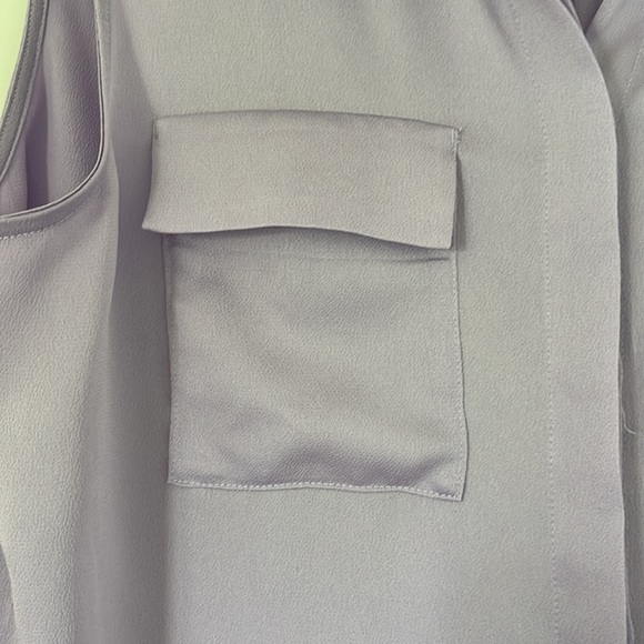 Banana Republic Lilac Tunic Size medium - Picture 3 of 4